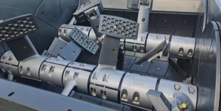 Perché la resistenza all'impatto è più importante della durezza delle lame dei miscelatori?