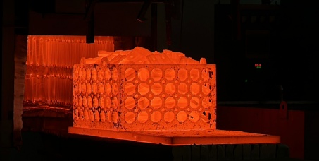 La scienza alla base del trattamento termico nelle fusioni di leghe resistenti all'usura: tempra, rinvenimento e perché sono importanti
